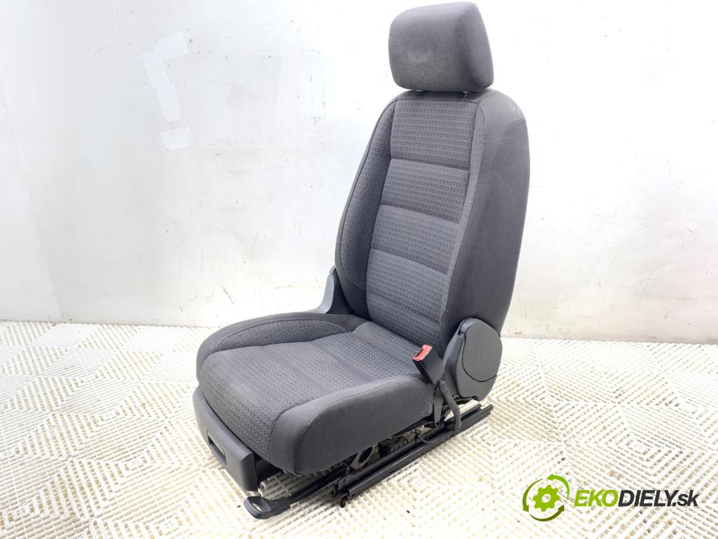 VW TOURAN nadwozie wielkoprzestrzenne (MPV) 2005 110 kW 2.0 FSI 1984 Sedadlo pravy predný