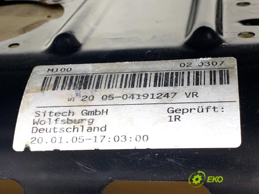 VW TOURAN nadwozie wielkoprzestrzenne (MPV) 2005 110 kW 2.0 FSI 1984 Sedadlo pravy predný