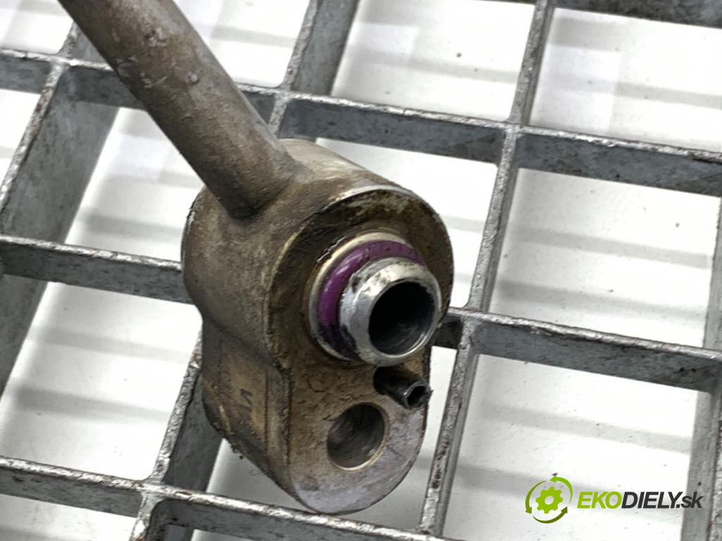 SKODA ROOMSTER nadwozie wielkoprzestrzenne (MPV) 2007 77 kW 1.6 1598 rúrka klimatizace  (Trubka klimatizace)