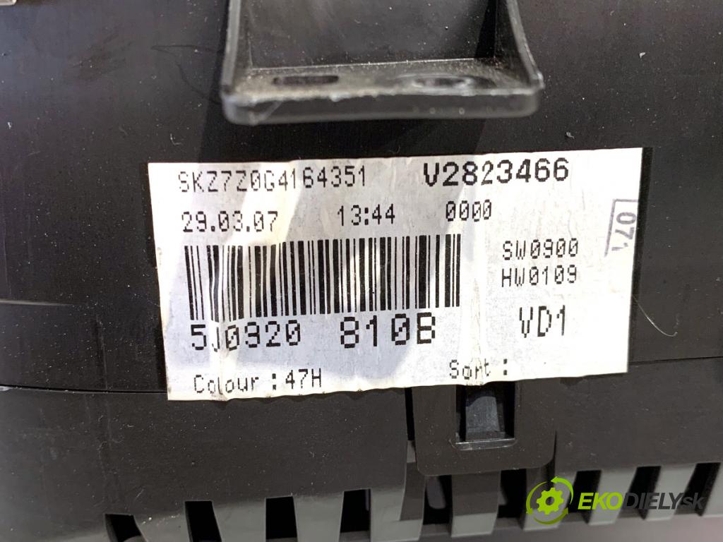 SKODA ROOMSTER nadwozie wielkoprzestrzenne (MPV) 2007 77 kW 1.6 1598 Prístrojovka 5J0920810B (Prístrojová doska)