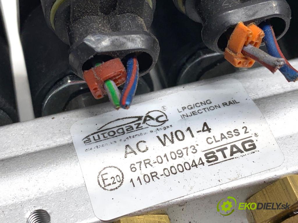 SKODA ROOMSTER nadwozie wielkoprzestrzenne (MPV) 2007 77 kW 1.6 1598 vstrekovač LPG AC W01-4