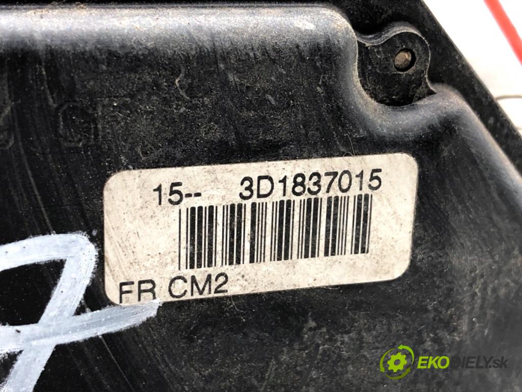 VW GOLF V liftback 2004 55 kW 1.4 16V 1390 zámok Dvere ľavy predný 3D1837015