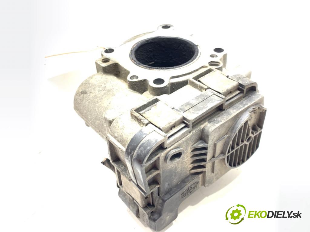 VW GOLF V liftback 2004 55 kW 1.4 16V 1390 Škrtiaca klapka 03C133062 (Škrtiaca klapka)