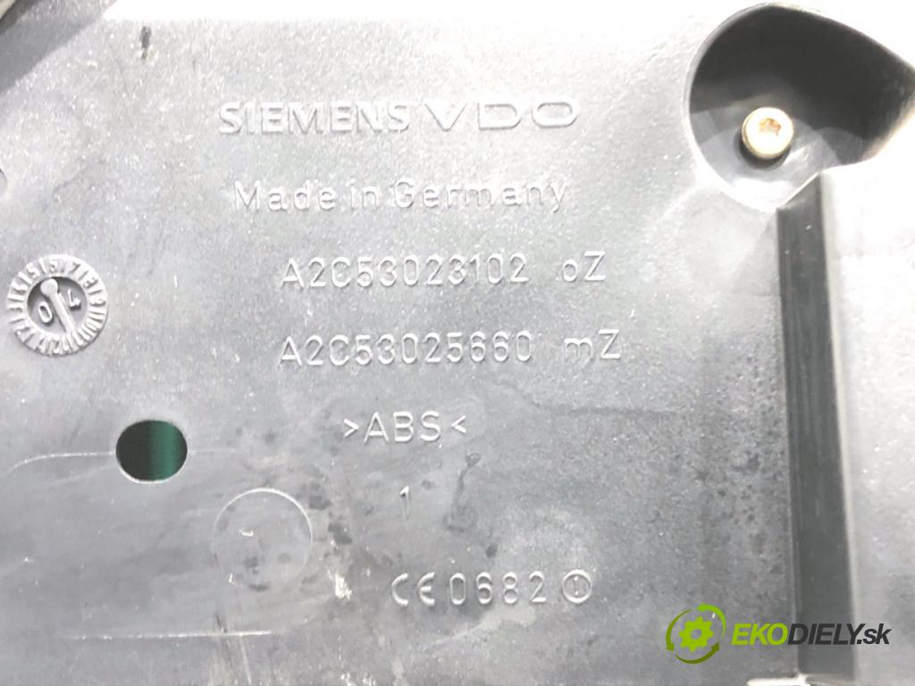 VW GOLF V liftback 2004 55 kW 1.4 16V 1390 Prístrojovka 1K0920850P (Prístrojová doska)