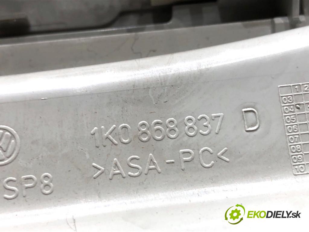 VW GOLF V liftback 2004 55 kW 1.4 16V 1390 Svetlo stropné 1K0867489C