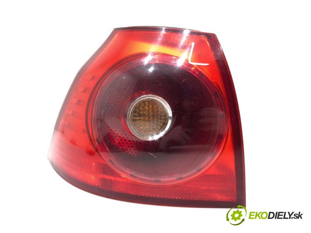 VW GOLF V liftback 2004 55 kW 1.4 16V 1390 Svetlo ľavy zad