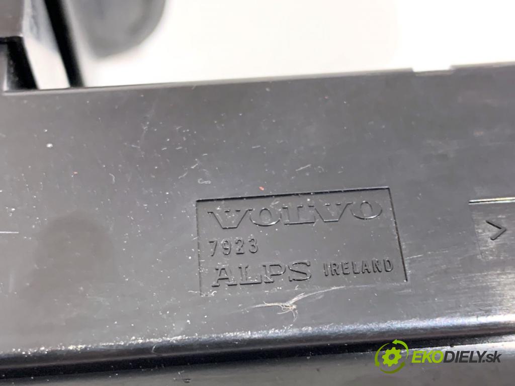 VOLVO V70 II Kombi 2001 147 kW 2.4 T 2435 Prepínač okien 9452959 (Prepínacie páčky pod volantom)