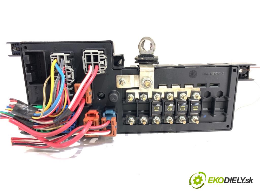 VOLVO V70 II Kombi 2001 147 kW 2.4 T 2435 modul BSI 518322110 (Pojistková skříňka)