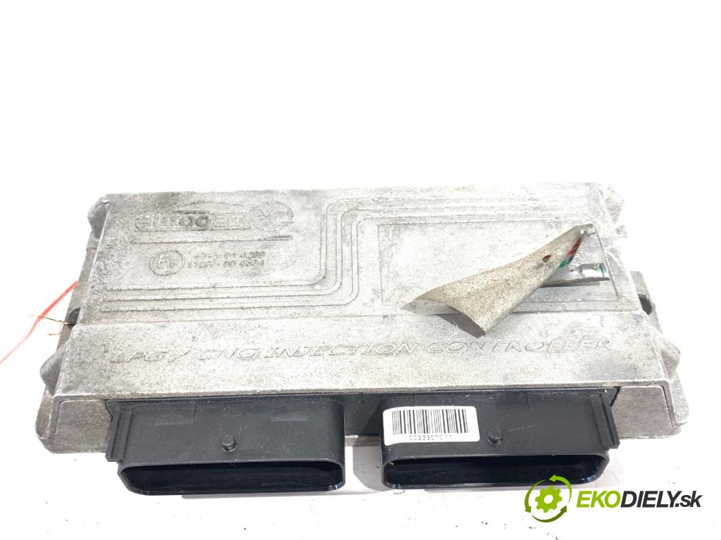 VOLVO V70 II Kombi 2001 147 kW 2.4 T 2435 riadiaca jednotka LPG 67R-014289