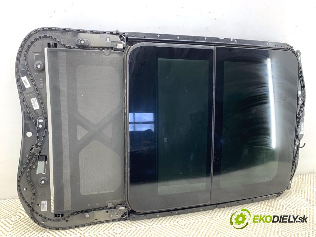 AUDI A6 C7 Kombi 2017 445 kW RS6 performance quattro 3993 střešní okno 4G9877041F (Sklo karoserie)