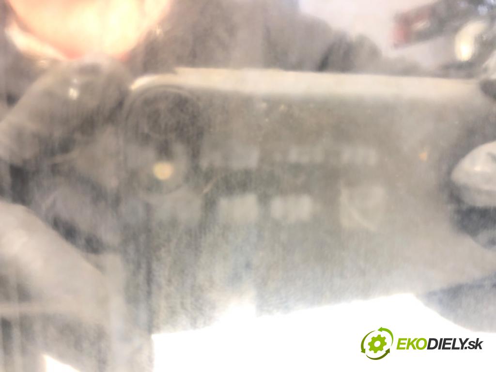 SEAT ALTEA nadwozie wielkoprzestrzenne (MPV) 2005 75 kW 1.6 1595 RADIO  (Audio zariadenie)