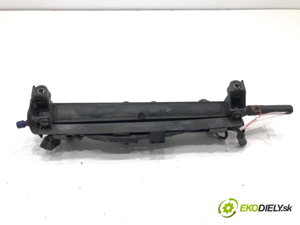 SEAT ALTEA nadwozie wielkoprzestrzenne (MPV) 2005 75 kW 1.6 1595 Lišta vstrekovacia  (Vstrekovacia lišta)