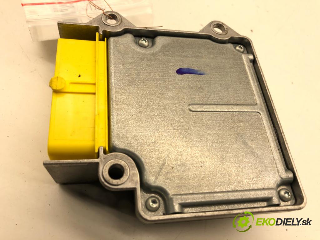 VW PASSAT B7 sedan 2013 103 kW 2.0 TDI 1968 senzor airbag 5N0959655AA (Snímač)