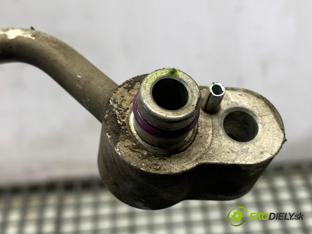 VW PASSAT B7 sedan 2013 103 kW 2.0 TDI 1968 rúrka klimatizace 3C0820741AJ (Trubka klimatizace)