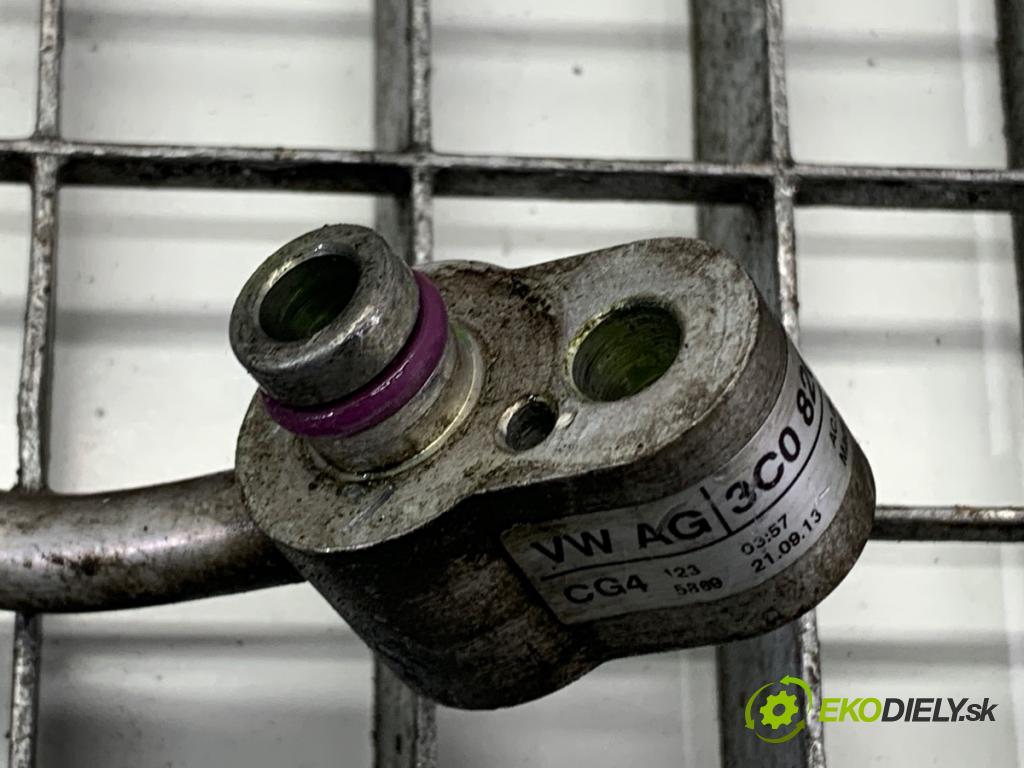 VW PASSAT B7 sedan 2013 103 kW 2.0 TDI 1968 rúrka klimatizace 3C0820741AJ (Trubka klimatizace)