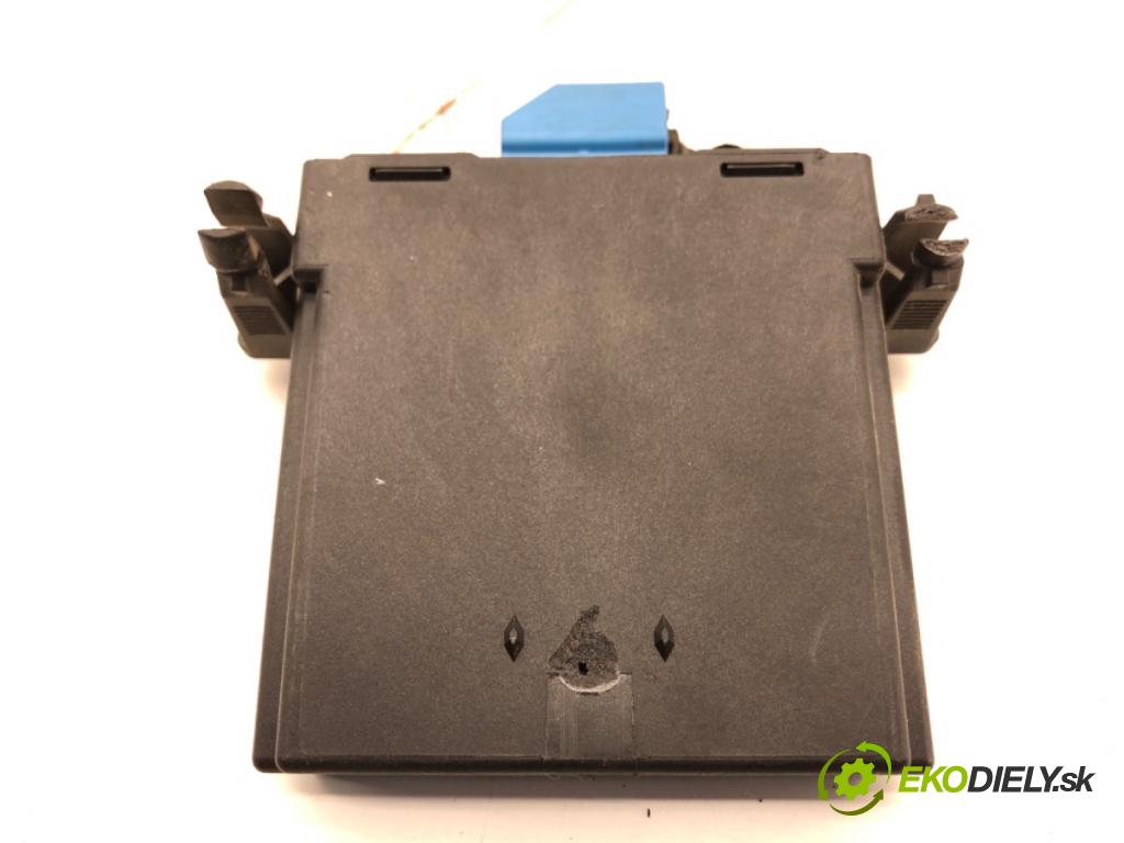 VW PASSAT B7 sedan 2013 103 kW 2.0 TDI 1968 Modul GATEWAY 7N0907530AN