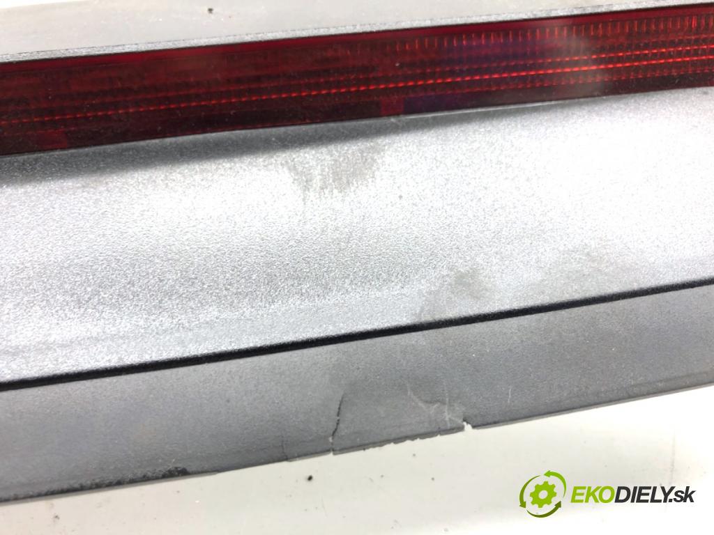 VW PASSAT B7 sedan 2013 103 kW 2.0 TDI 1968 Svetlo brzdových svetiel 3C5945097