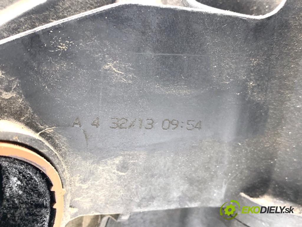 VW PASSAT B7 sedan 2013 103 kW 2.0 TDI 1968 Potrubie sacie, sanie  (Sacie potrubie)