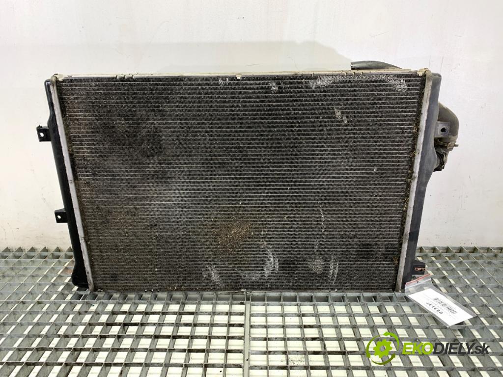 VW PASSAT B7 sedan 2013 103 kW 2.0 TDI 1968 chladič vody 3C0121253AR (Vodní chladič)