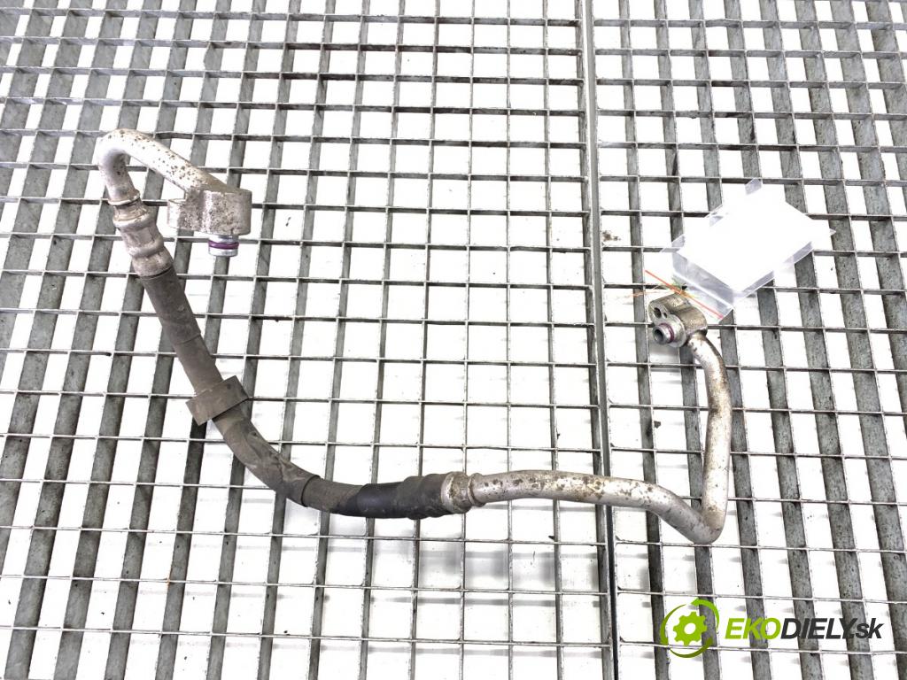 VW PASSAT B7 sedan 2013 103 kW 2.0 TDI 1968 rúrka klimatizace 3C0820721R (Trubka klimatizace)