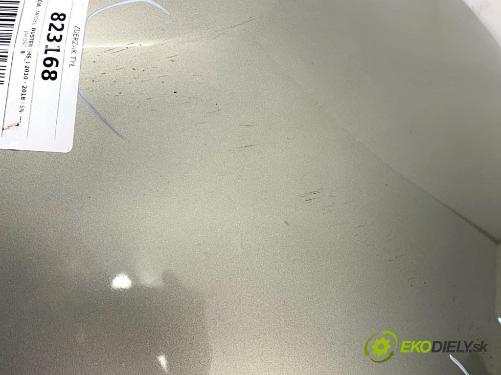 DACIA DUSTER SUV 2011 77 kW 1.6 16V 1598 nárazník zadní část  (Klika dveří ostatní)