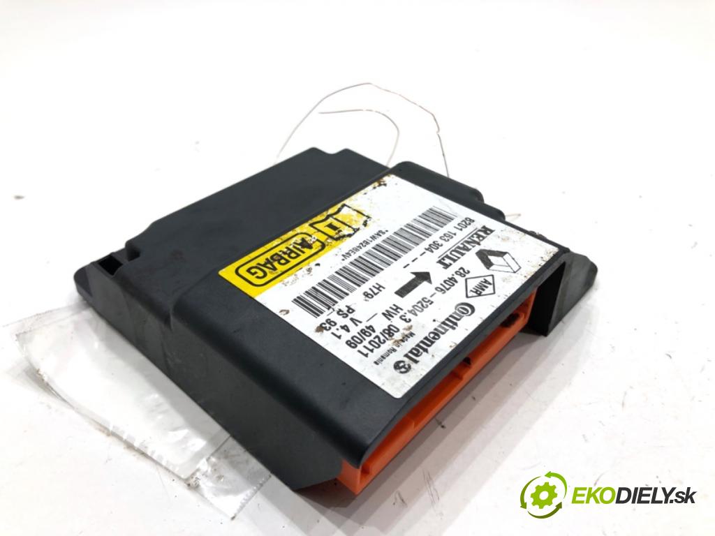 DACIA DUSTER SUV 2011 77 kW 1.6 16V 1598 senzor airbag 8201163304 (Snímač)