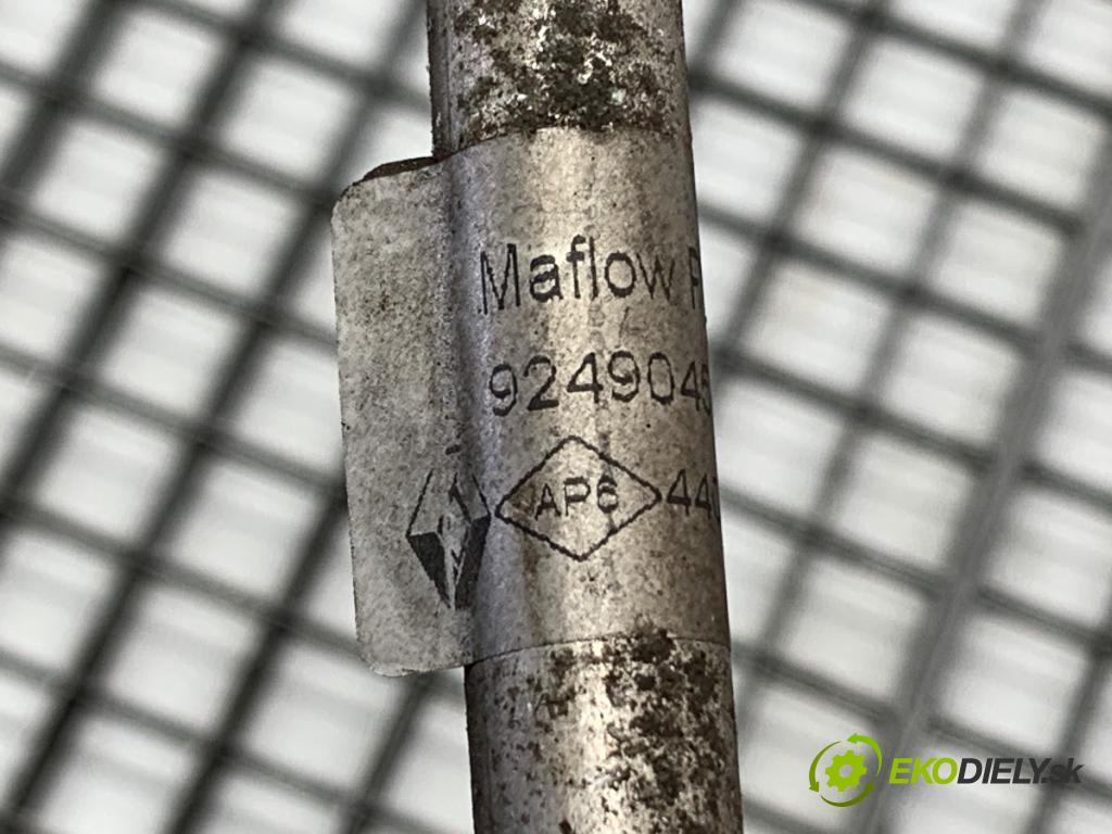 DACIA DUSTER SUV 2011 77 kW 1.6 16V 1598 rúrka klimatizace 924904582R (Trubka klimatizace)