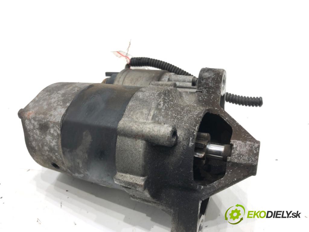 DACIA DUSTER SUV 2011 77 kW 1.6 16V 1598 Štartér 8200266777E (Štartér)