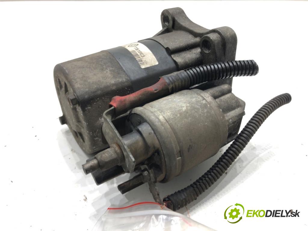 DACIA DUSTER SUV 2011 77 kW 1.6 16V 1598 Štartér 8200266777E (Štartér)