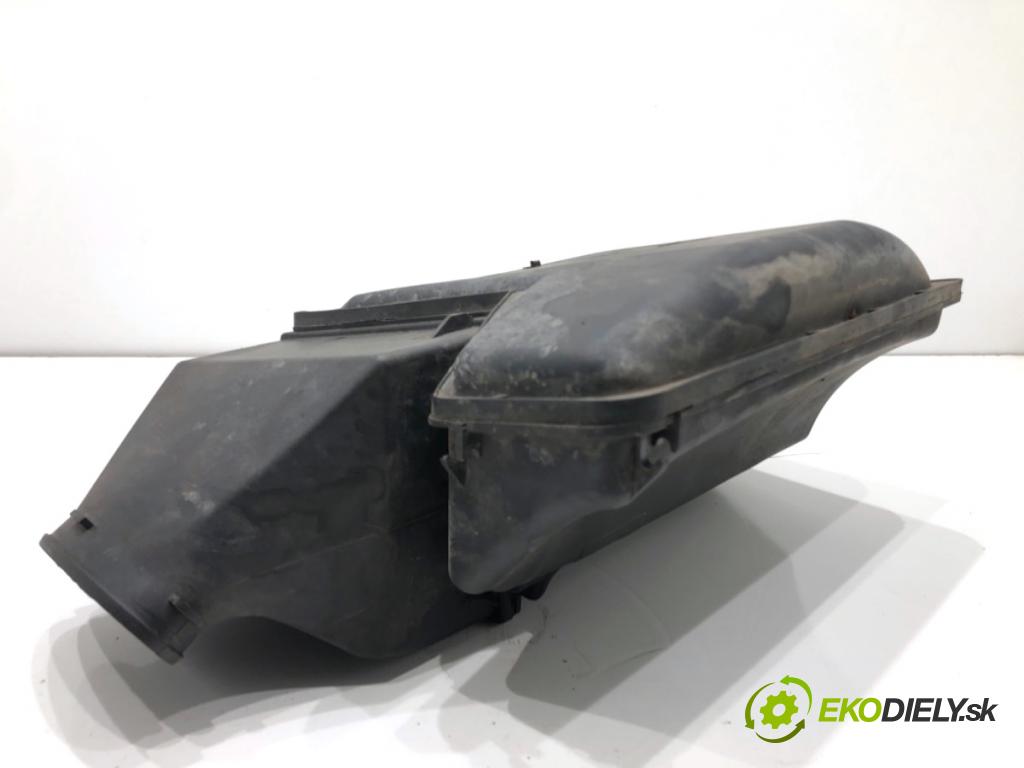 DACIA DUSTER SUV 2011 77 kW 1.6 16V 1598 Obal filtra vzduchu 8200420871 (Obal vzduchového filtra)