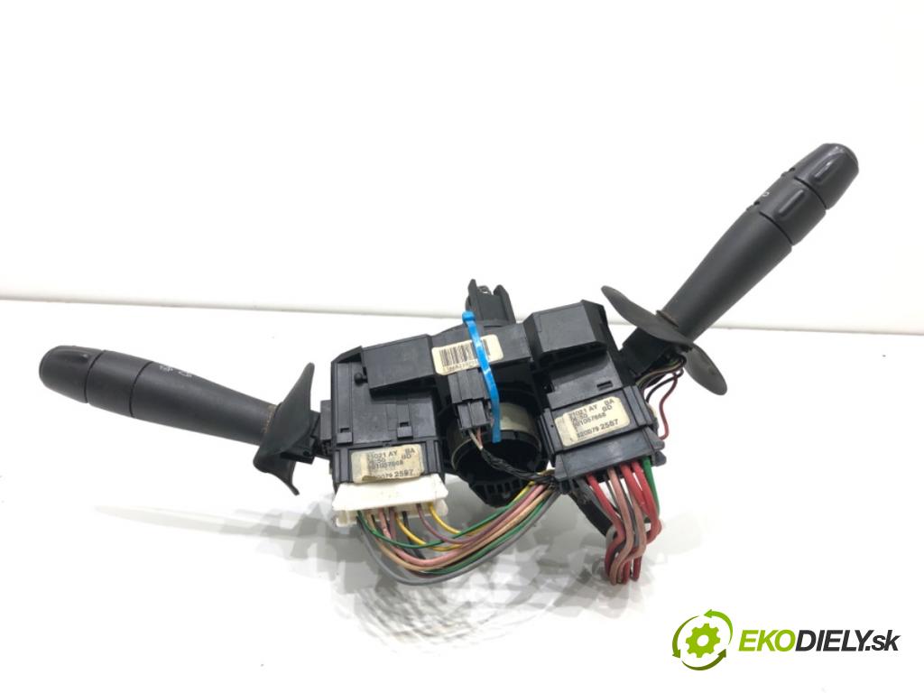 DACIA DUSTER SUV 2011 77 kW 1.6 16V 1598 Prepínač kombinovaný 8200792587 (Prepínacie páčky pod volantom)