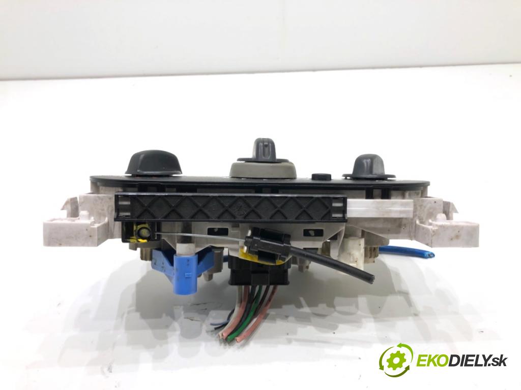 DACIA DUSTER SUV 2011 77 kW 1.6 16V 1598 Panel ovládania kúrenia N106278B (Prepínacie páčky pod volantom)