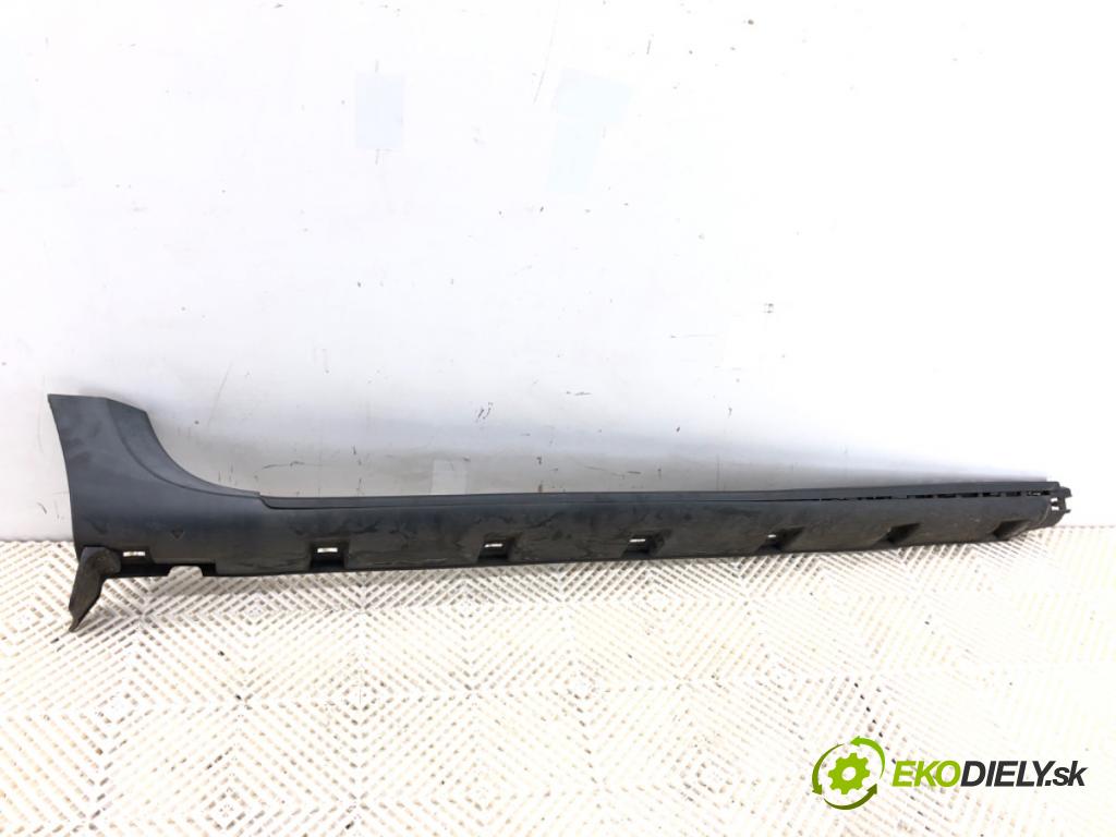 DACIA DUSTER SUV 2011 77 kW 1.6 16V 1598 Lišta prahová pravy 764264932R