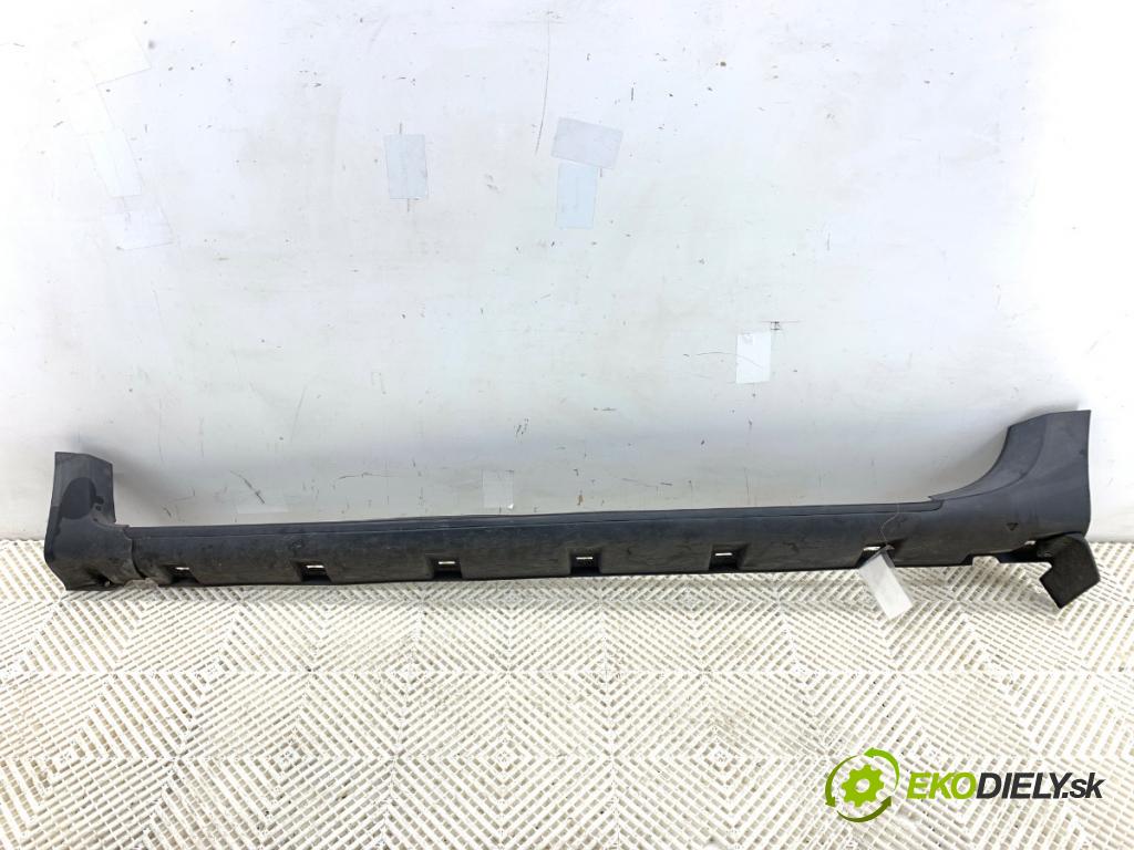 DACIA DUSTER SUV 2011 77 kW 1.6 16V 1598 Lišta prahová ľavy 