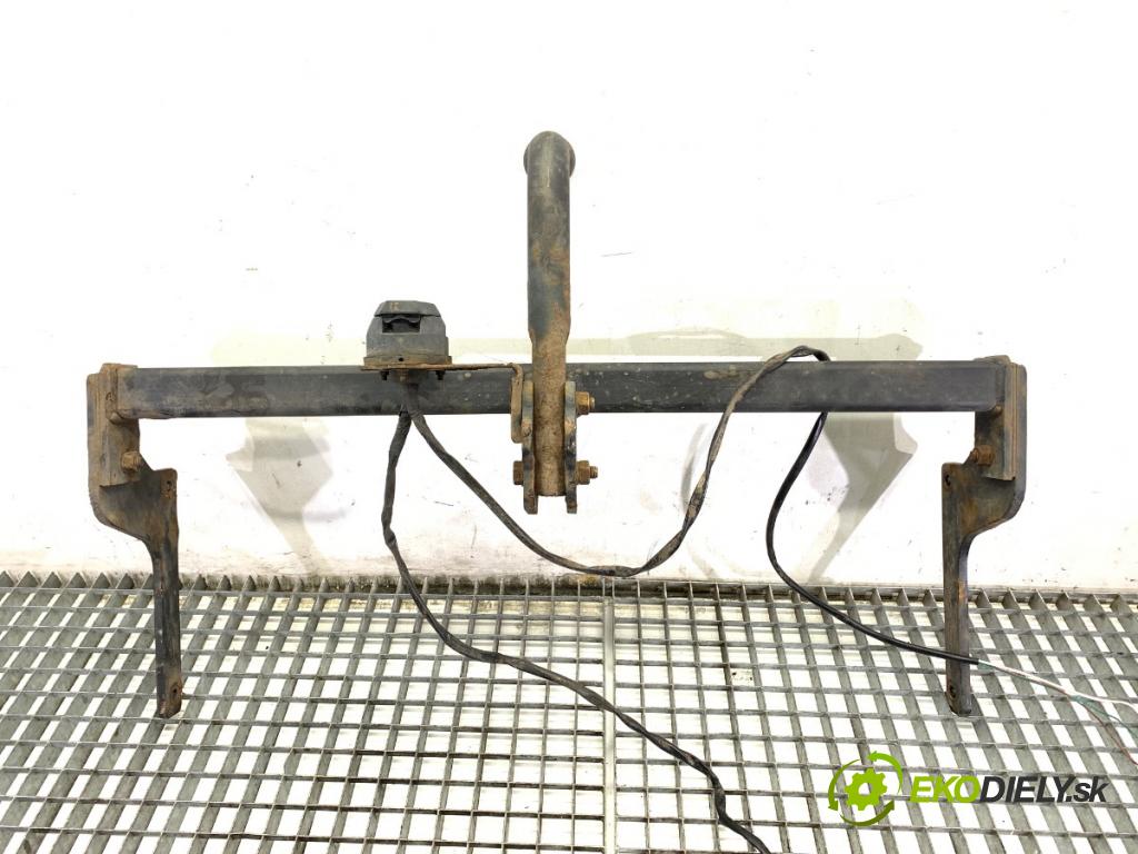 DACIA DUSTER SUV 2011 77 kW 1.6 16V 1598 Hák tažné zařízení  (Tažné zařízení)