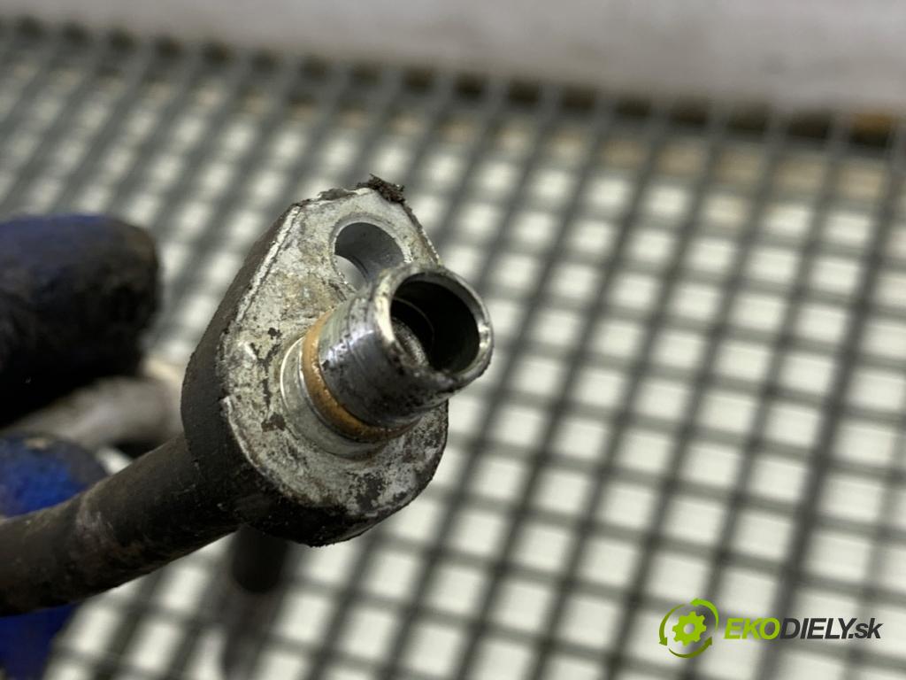 DACIA DUSTER SUV 2011 77 kW 1.6 16V 1598 rúrka klimatizace 8200750971C (Trubka klimatizace)