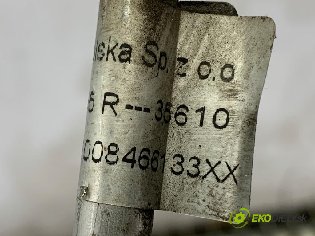 DACIA DUSTER SUV 2011 77 kW 1.6 16V 1598 rúrka klimatizácie 924406795R (Rúrka klimatizácie)