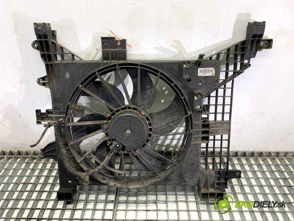DACIA DUSTER SUV 2011 77 kW 1.6 16V 1598 ventilátor chladiče 8200880555 (Ventilátor)