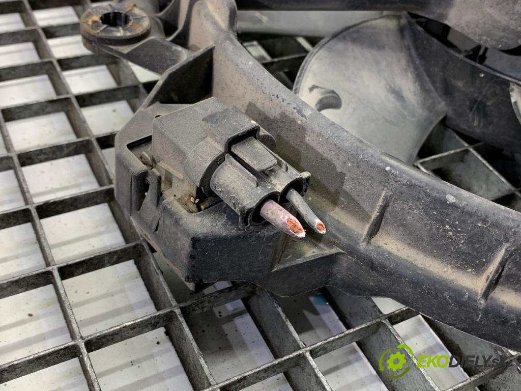 RENAULT MEGANE III Kombi 2011 81 kW 1.6 16V (KZ0U, KZ1B, KZ1U) 1598 ventilátor chladiče 214810898R (Ventilátor)