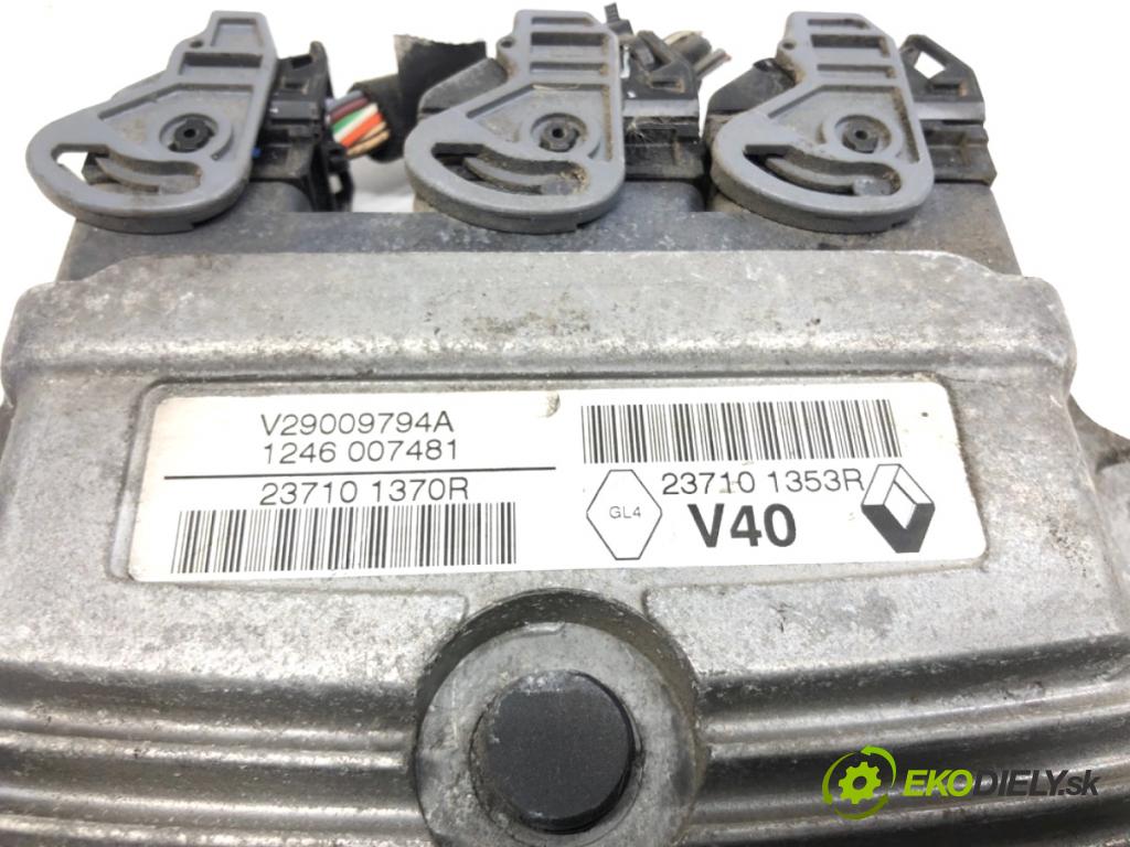 RENAULT MEGANE III Kombi 2011 81 kW 1.6 16V (KZ0U, KZ1B, KZ1U) 1598 riadiaca jednotka Motor 237101353R (Riadiaca jednotka)