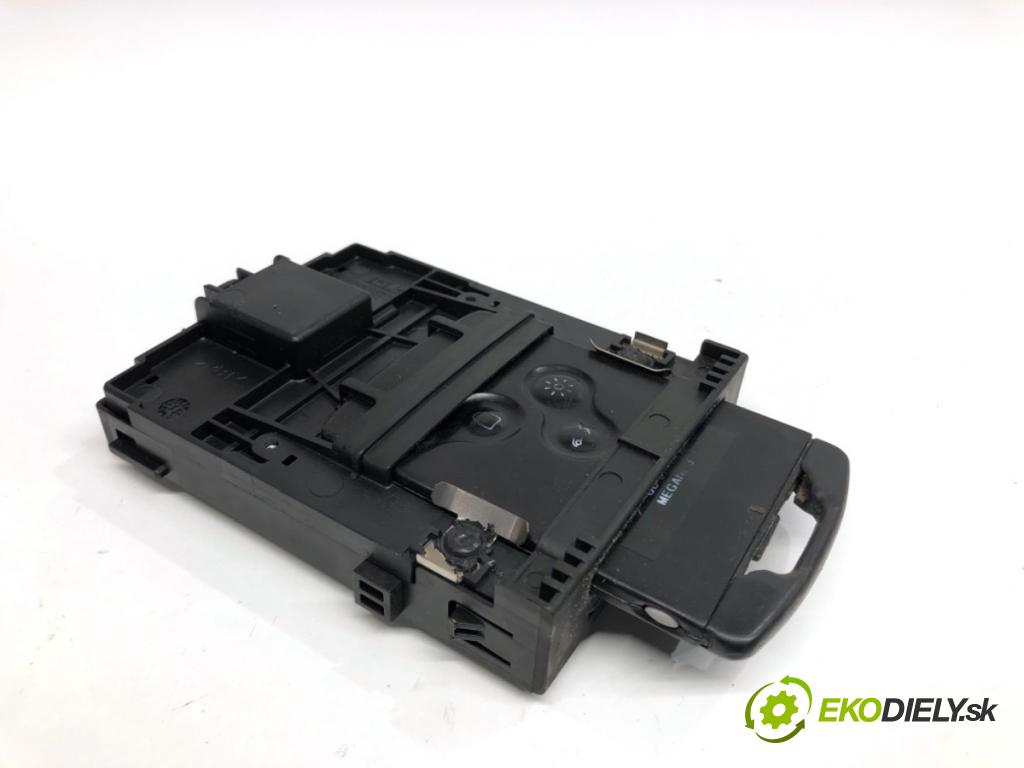 RENAULT MEGANE III Kombi 2011 81 kW 1.6 16V (KZ0U, KZ1B, KZ1U) 1598 spinačka 285909828R (Spínacia skrinka)