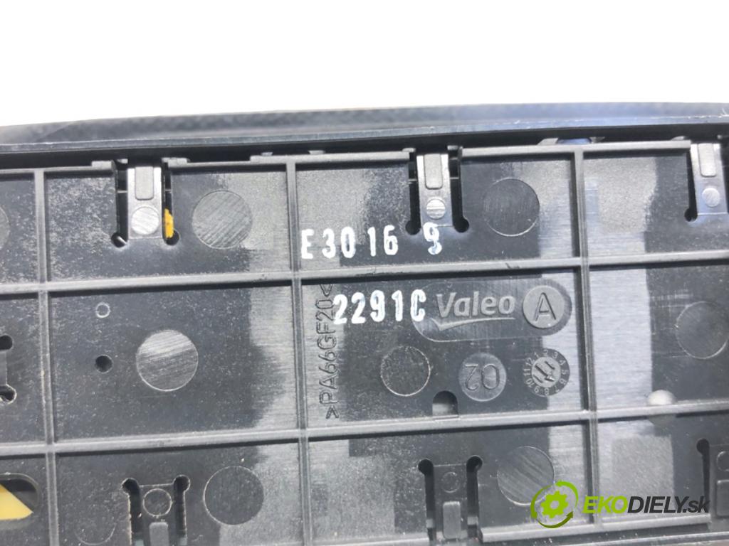 RENAULT MEGANE III Kombi 2011 81 kW 1.6 16V (KZ0U, KZ1B, KZ1U) 1598 přepínač oken  (Páčky pod volantem)
