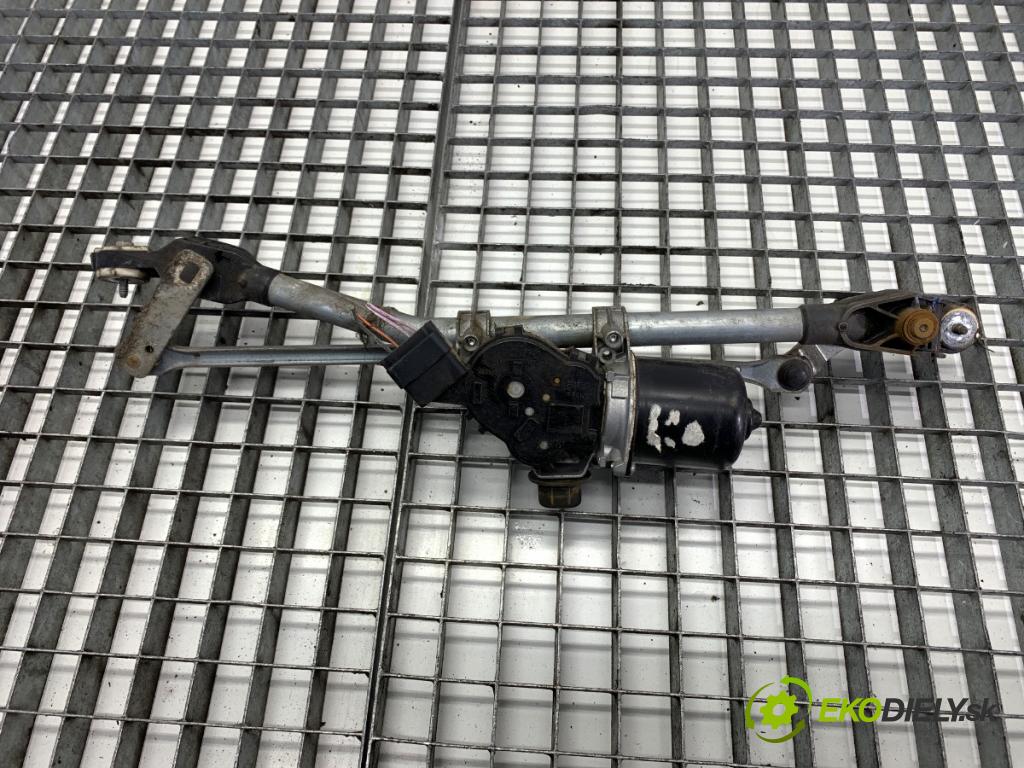 RENAULT MEGANE III Kombi 2011 81 kW 1.6 16V (KZ0U, KZ1B, KZ1U) 1598 Mechanizmus stieračov predný 288000001A (Motorček stieračov predný)