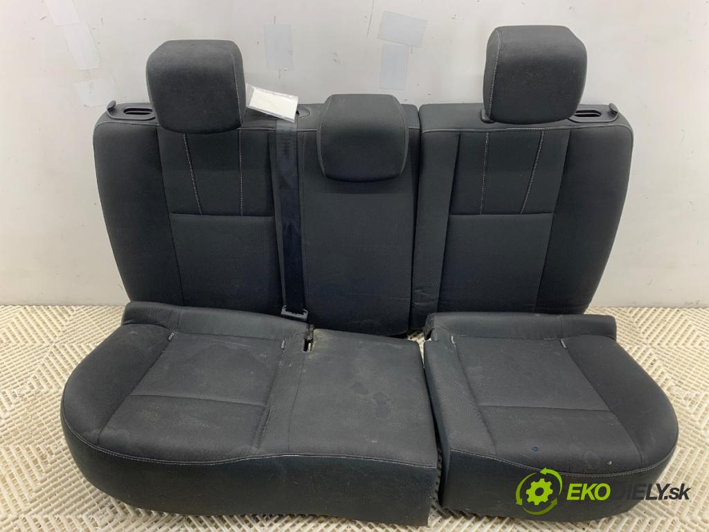 RENAULT MEGANE III Kombi 2011 81 kW 1.6 16V (KZ0U, KZ1B, KZ1U) 1598 Sedadlo druhý rad 