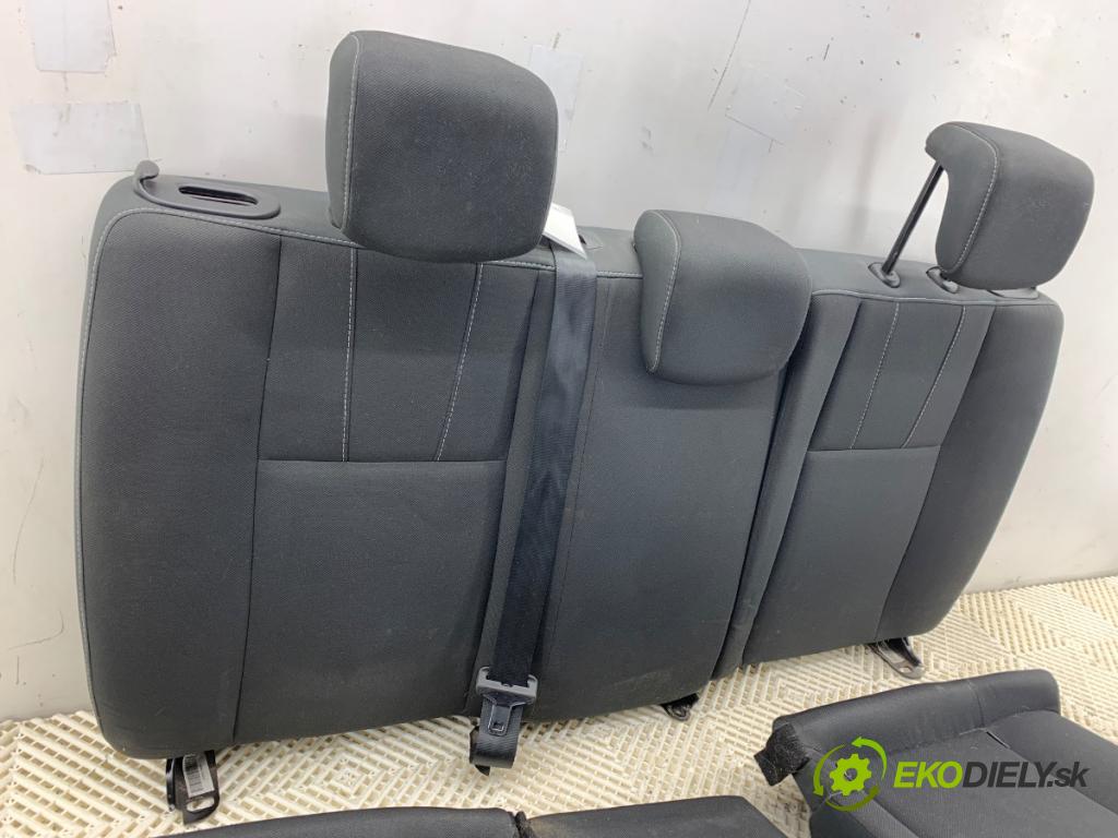 RENAULT MEGANE III Kombi 2011 81 kW 1.6 16V (KZ0U, KZ1B, KZ1U) 1598 Sedadlo druhý rad