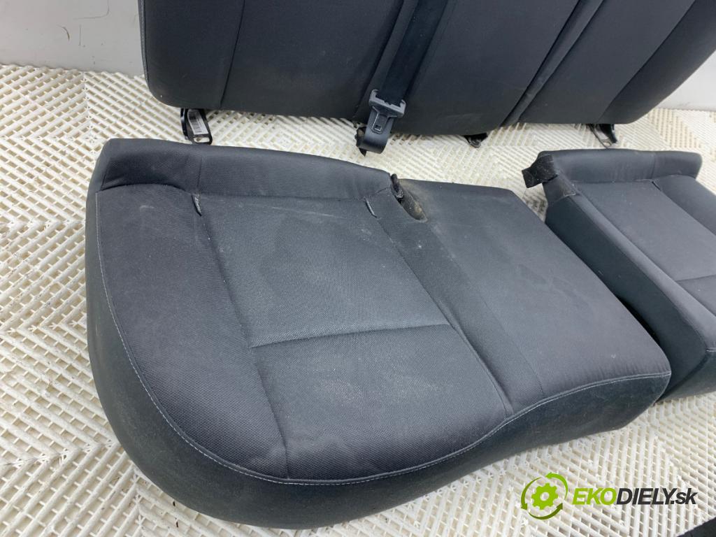 RENAULT MEGANE III Kombi 2011 81 kW 1.6 16V (KZ0U, KZ1B, KZ1U) 1598 Sedadlo druhý rad