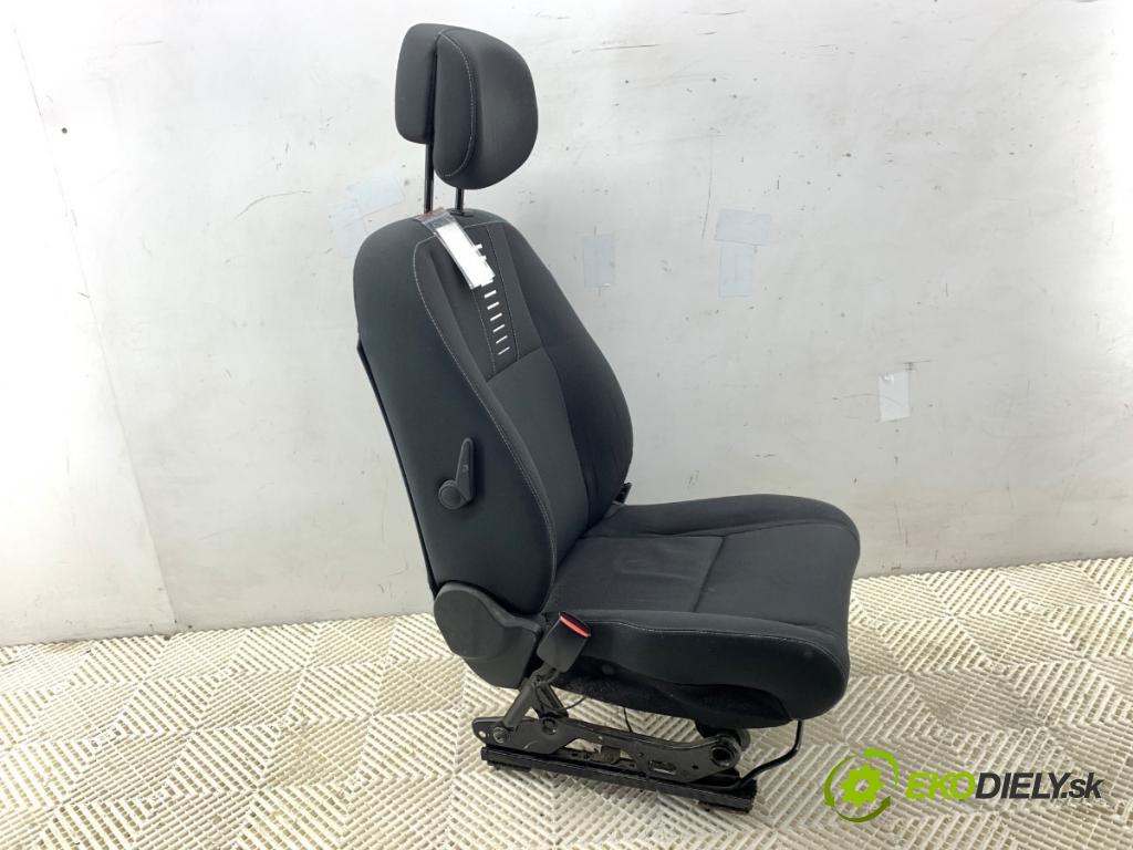 RENAULT MEGANE III Kombi 2011 81 kW 1.6 16V (KZ0U, KZ1B, KZ1U) 1598 Sedadlo ľavy predný