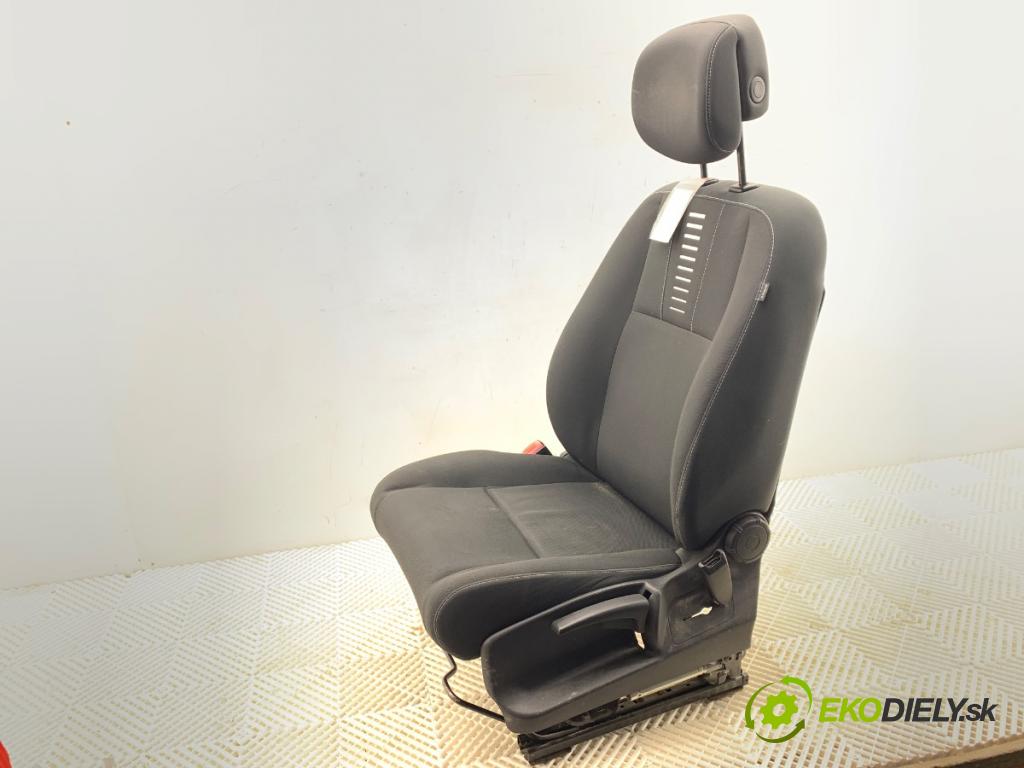 RENAULT MEGANE III Kombi 2011 81 kW 1.6 16V (KZ0U, KZ1B, KZ1U) 1598 Sedadlo ľavy predný