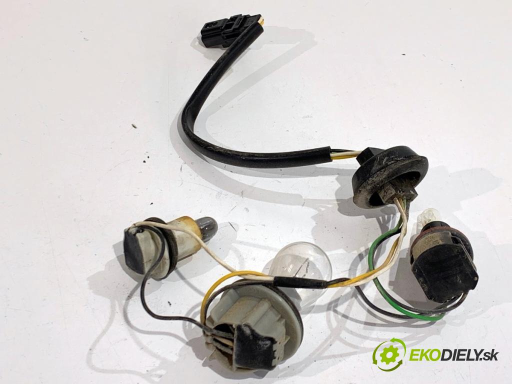 RENAULT MEGANE III Kombi 2011 81 kW 1.6 16V (KZ0U, KZ1B, KZ1U) 1598 káblovačka svetla zadní část pravá vnitřní