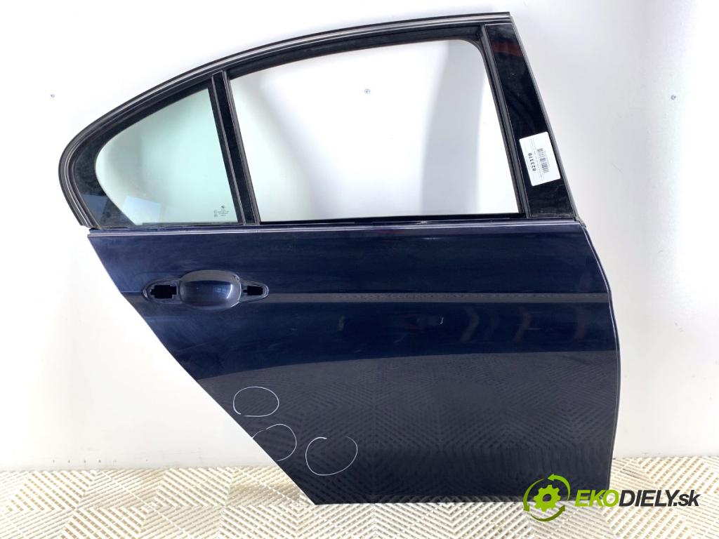 BMW F30 sedan 2015 180 kW 328 i xDrive 1997 Dvere pravy zad A89
